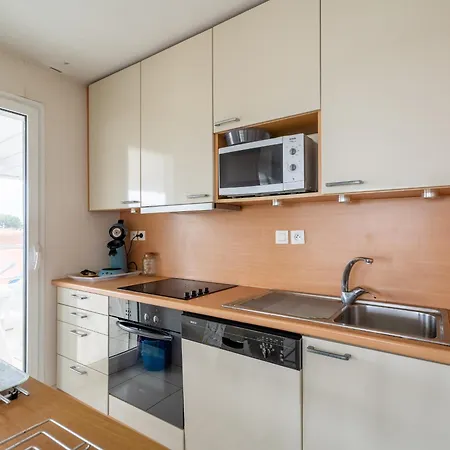 Daire Arcachon, T3 Lumineux Avec 2 Chambres, Terrasse Et Parking Prive - Fr-1-319-7